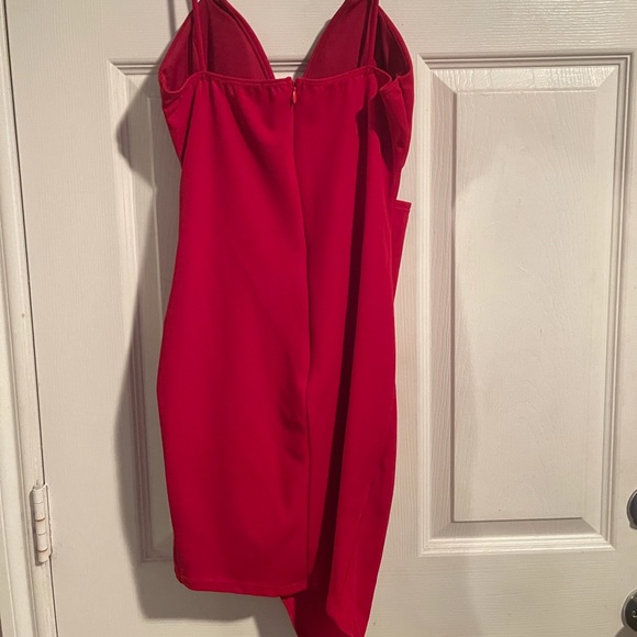 Dress - Picture 4 of 7